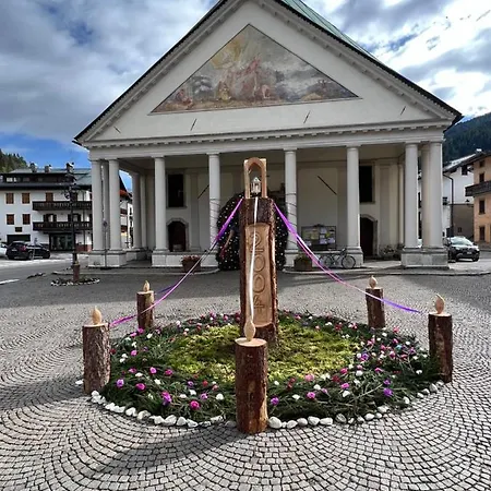Palazzo Cervesato: Regina Margherita * Santo Stefano Di Cadore